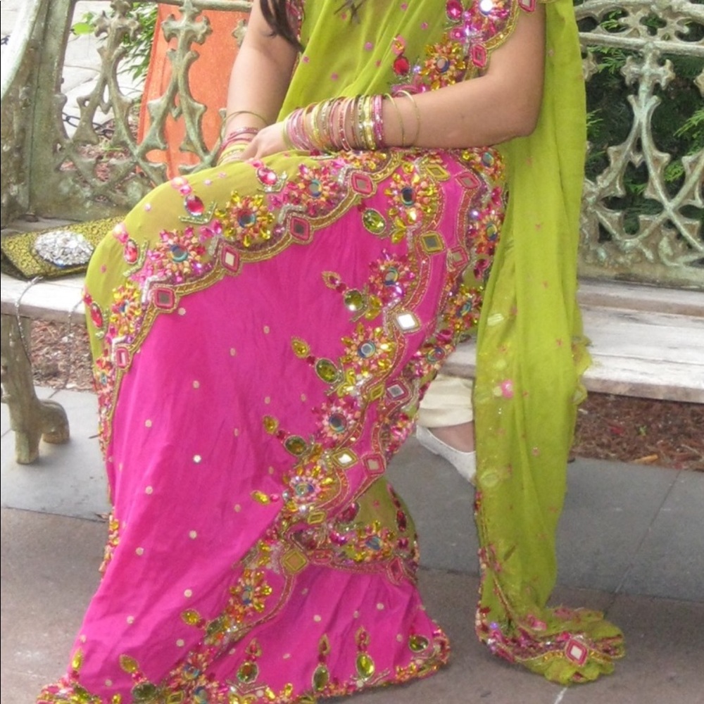 30% off bundle Indian sari/saree